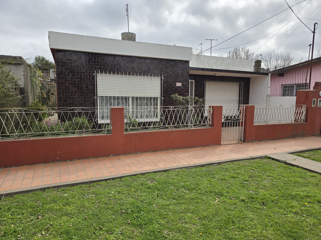 CASA 3 AMBIENTES, JOSE C. PAZ, A 300MT DE LA FABRICA ALBERDI, TERRENO AMPLIO 10X35