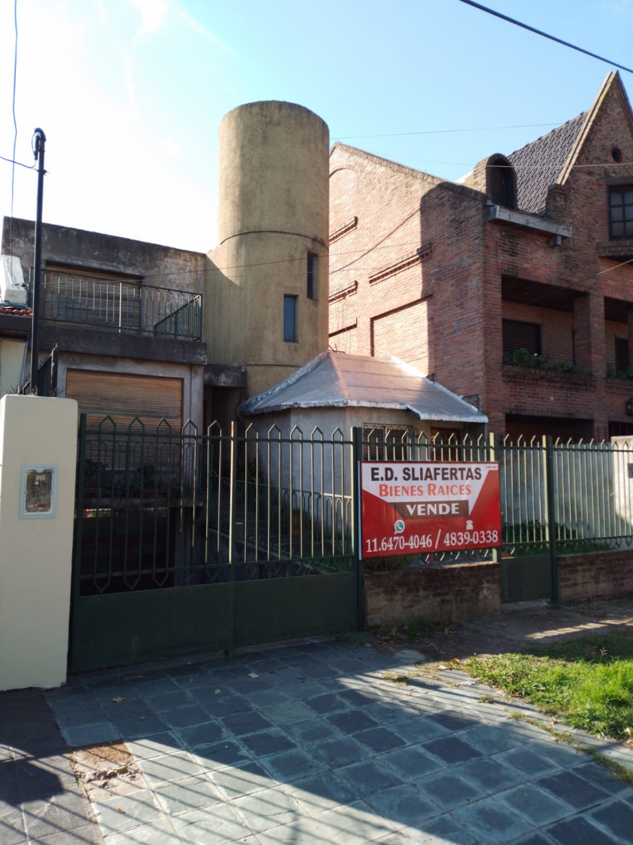 CASA EN SAN ISIDRO  MUY BUENA UBICACION